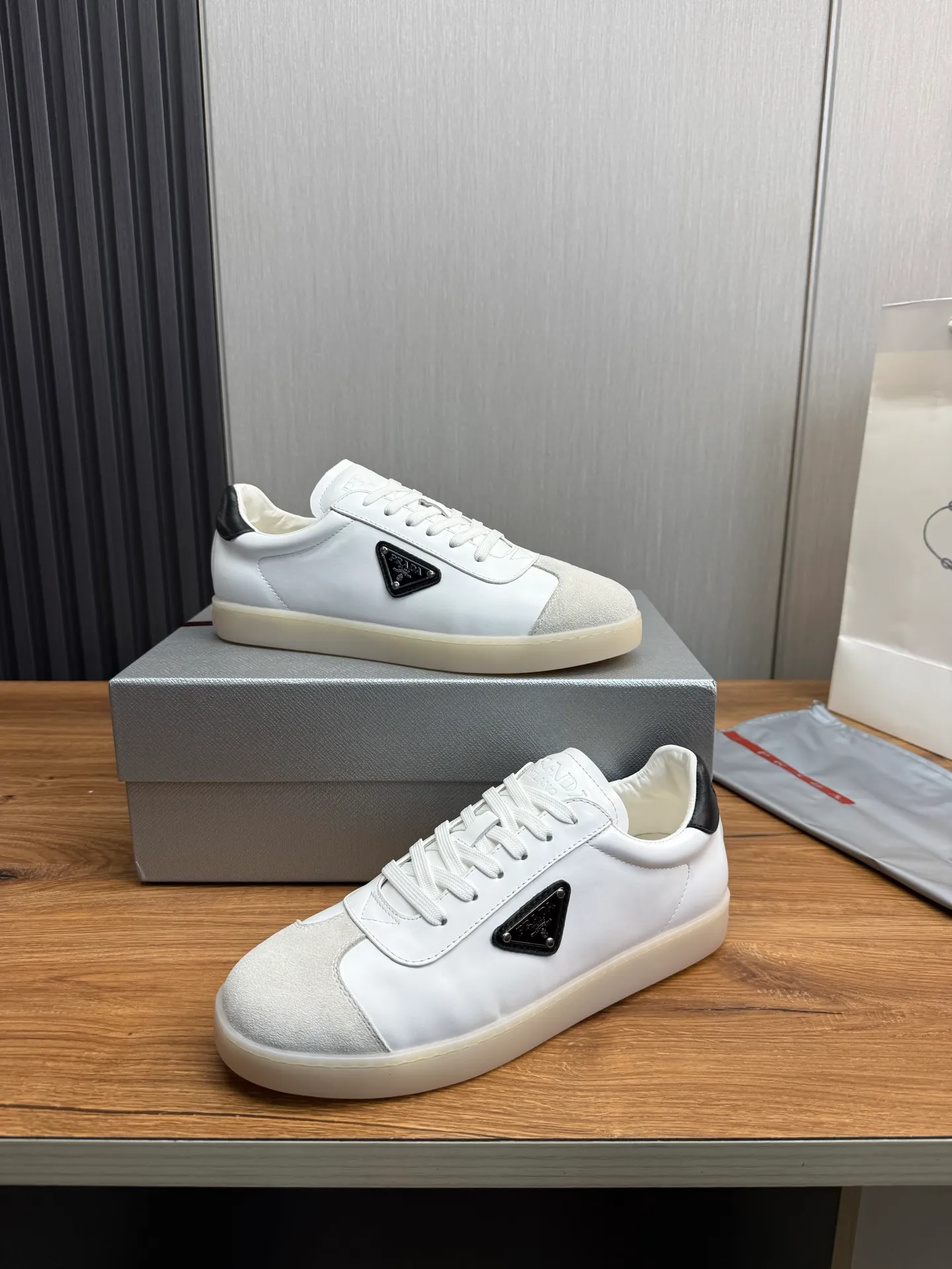 Factory price 540💰 [PRADA] Popular items in men’s shoe counters, synchronized with the official website, 1 high-quality shipment ✔️Original frosted cowhide + cowhide lining, 1🆚1 replica, original sole, 38-45 (customized at 45, non-refundable)